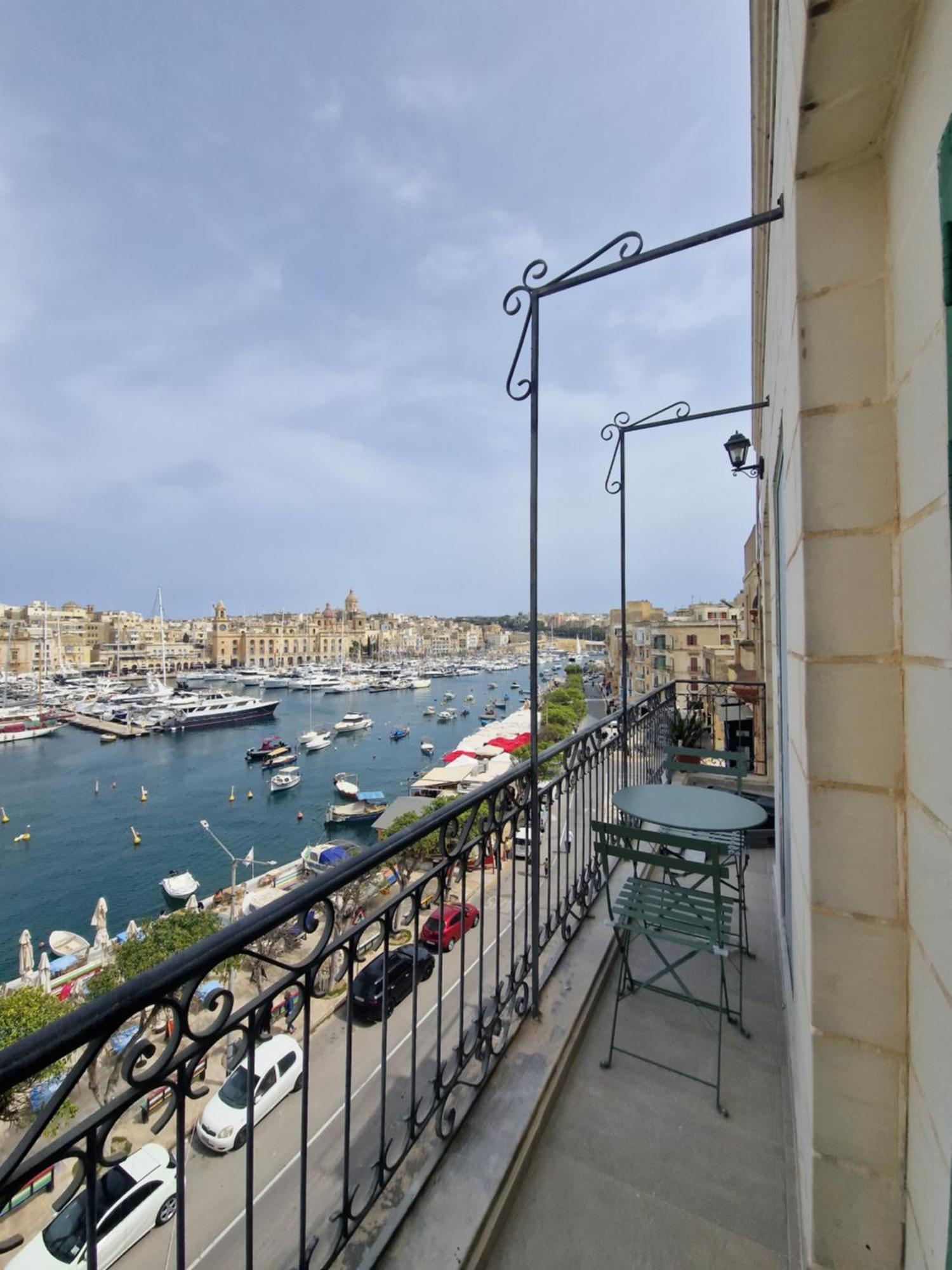 Korzo Suites Senglea Waterfront Exterior photo