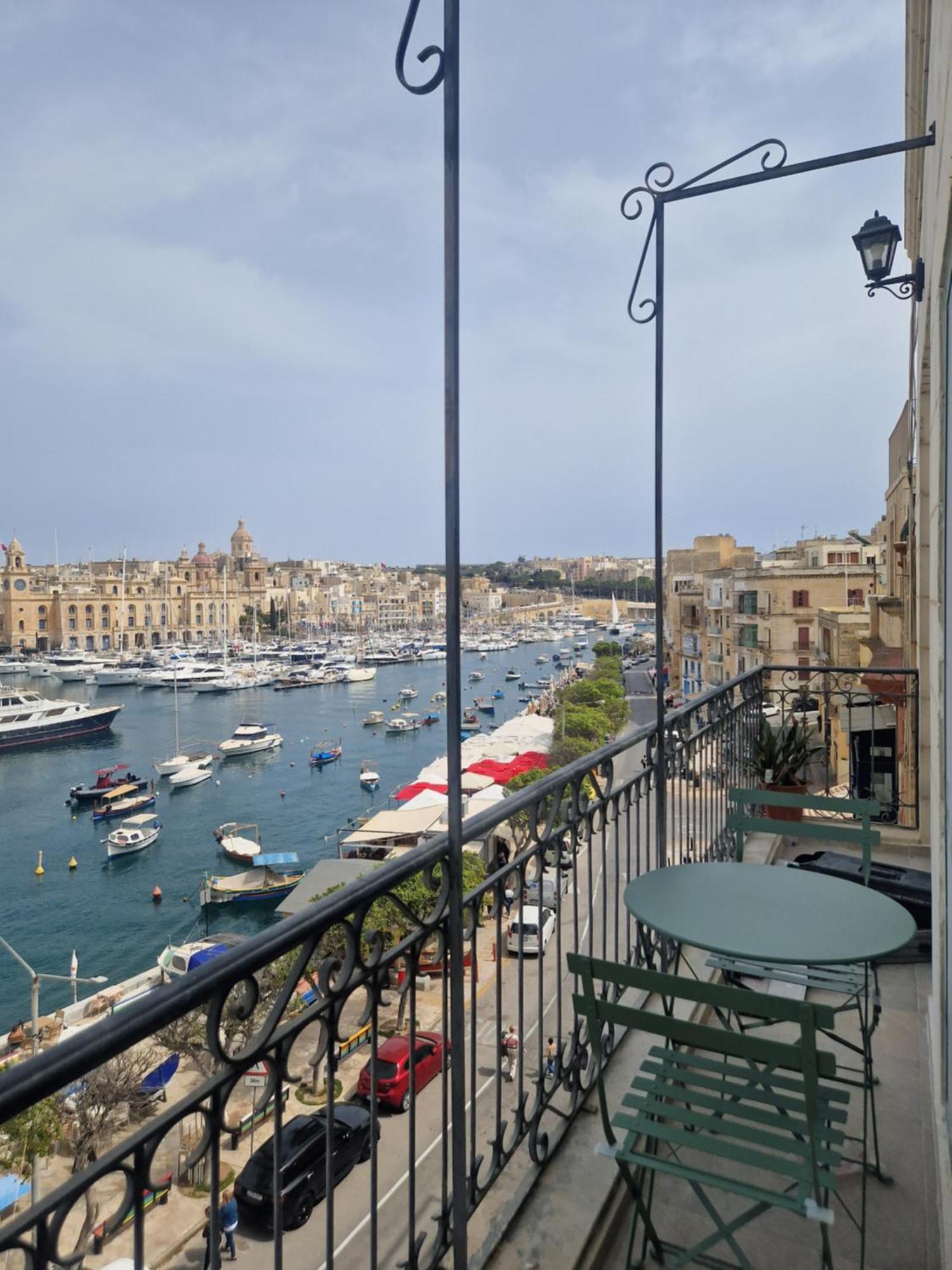 Korzo Suites Senglea Waterfront Exterior photo